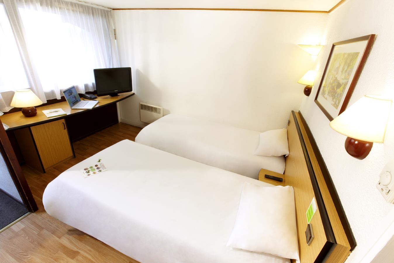 กีริยาด ชาโตรู - แซ็งโมร์ Hotel Saint-Maur  ภายนอก รูปภาพ